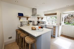 Christina Warwick Cottage 8 sm.jpg